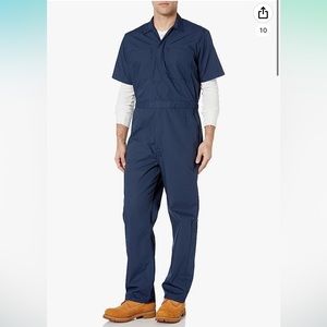 Amazon Essentials Men's Stain and Wrinkle-Resistant Short-Sleeve Coverall